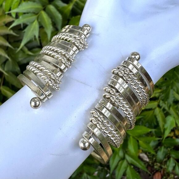 Silver tone open cuff bracelet - Picture 3 of 4